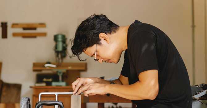 How To Fix A Hunchback image